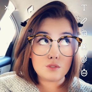 Meet your Posher, Vanessa